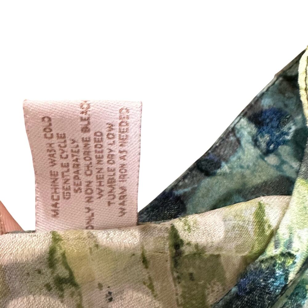 Chico’s Size 2 Large Sheer Art to Wear Whimsical Green Ombre Split Neck Blouse L - Picture 7 of 7